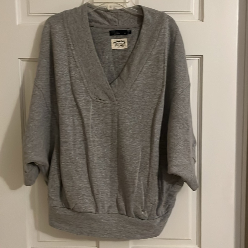 Columbia casual sweatshirt, size M